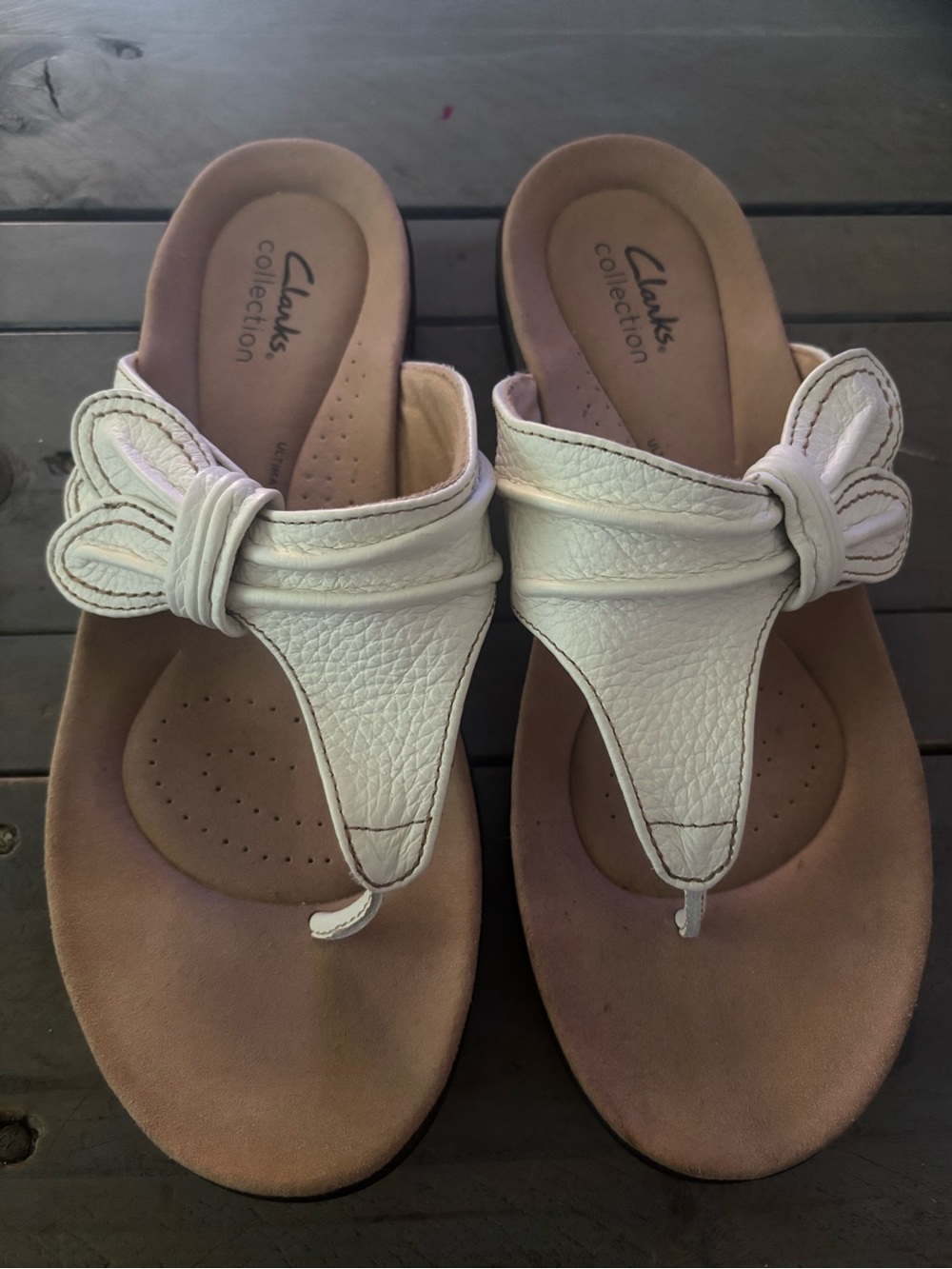 Clarks Collection Laurieann Rae White Leather Bow Thong Comfort Sandals Size 9